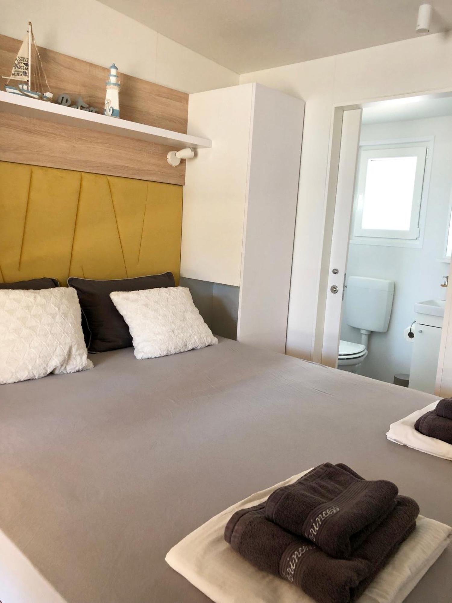 Mobile Homes Sea Princess Biograd Na Moru Exterior photo